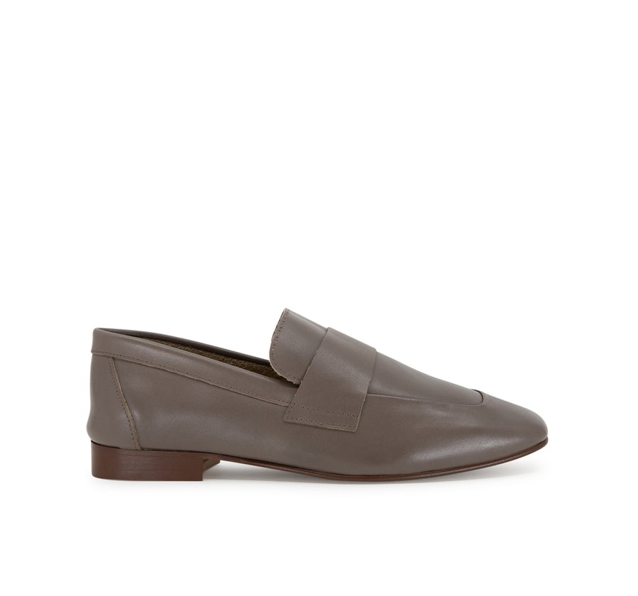 Kelly Leather Loafer